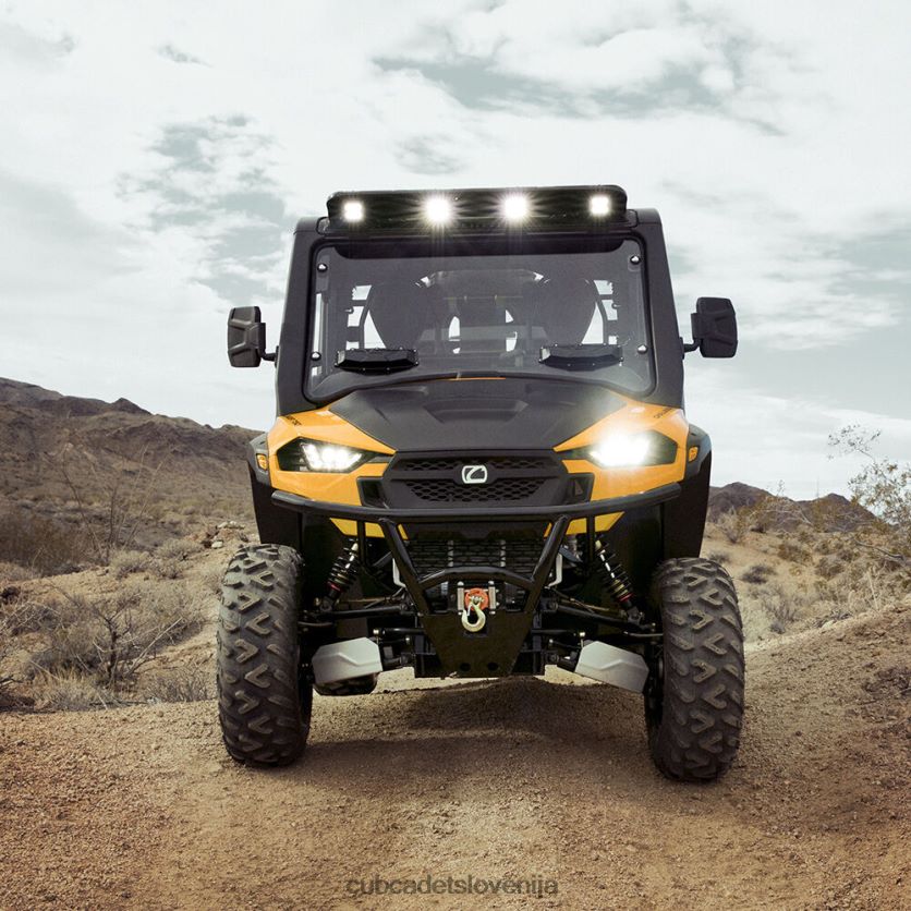 Cub Cadet sklop LED luči s štirimi kockami pripomoček XL2JH4331