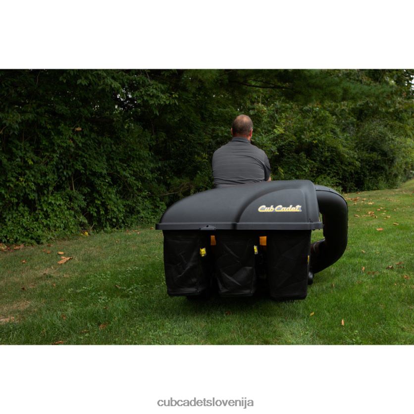 Cub Cadet trojna vrečka za 50- in 54-palčne krove pripomoček XL2JH457